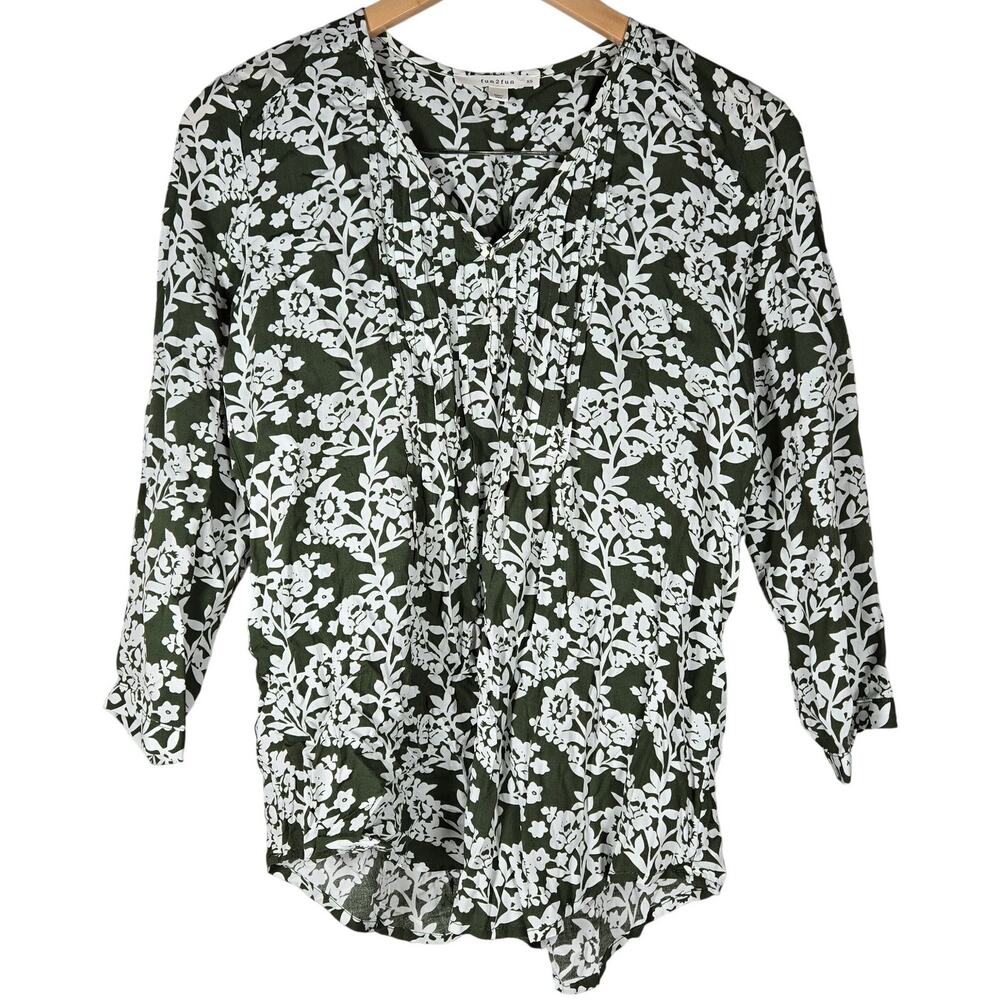 Fun 2 Fun Top Women Small Green Pleated‎ V Neck Floral Print Long Sleeve XS